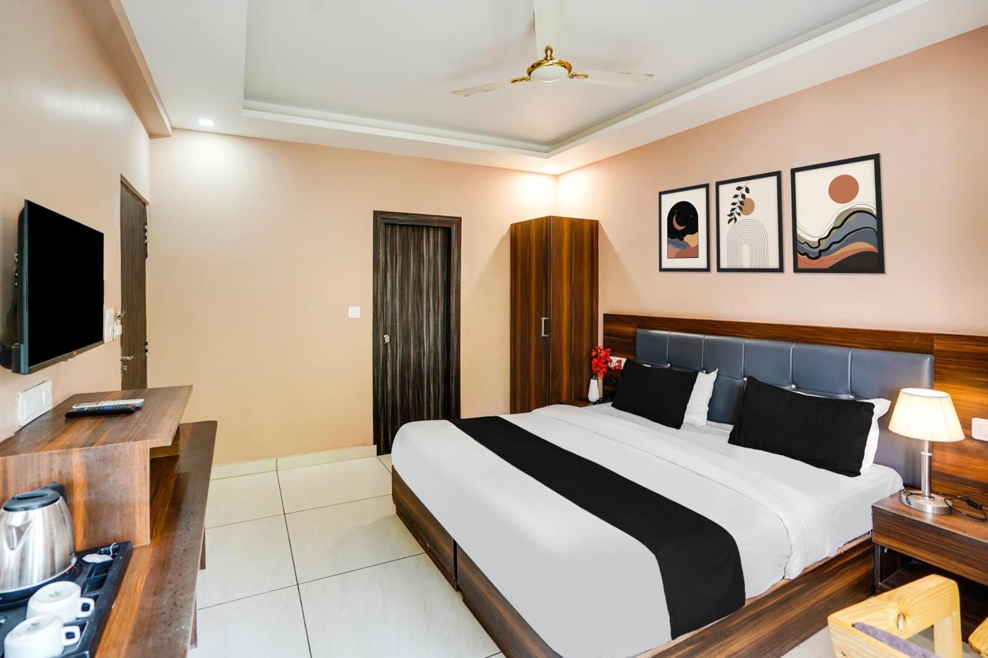 Super Townhouse Tapovan 外观 照片